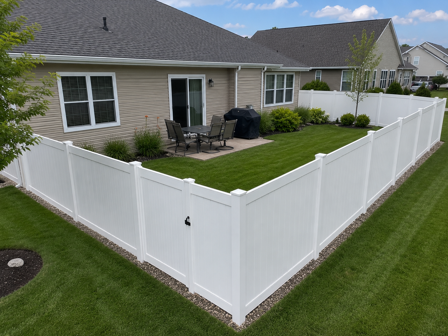 Vinyl / PVC fence project 1 in Green Bay, WI